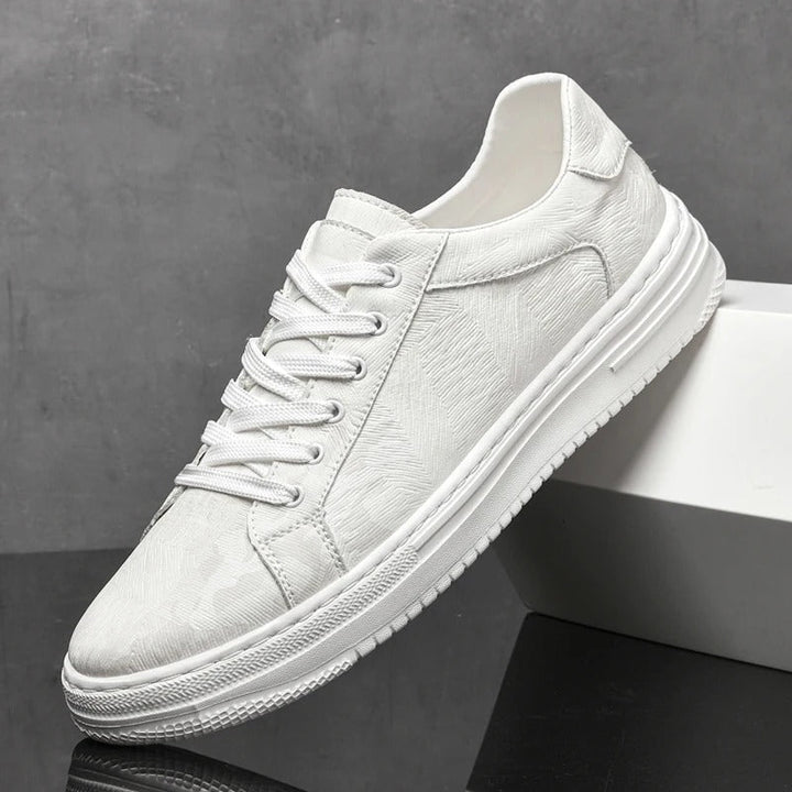 Belmont Classic Sneaker | White / 6 | Toronty Ottawa