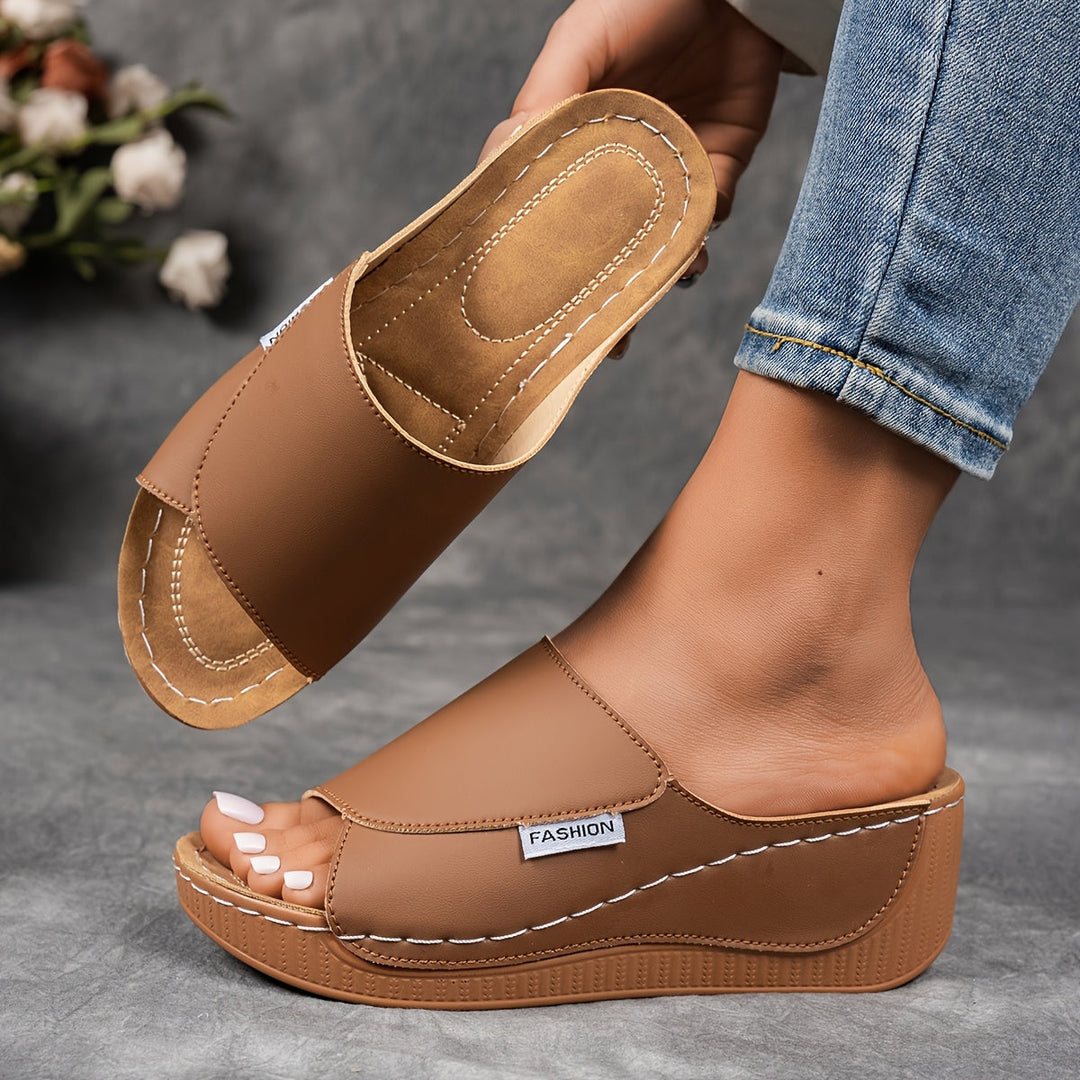 Chantal – Easy Elegance Slip-On Sandals | Brown / 5 | Toronty Ottawa