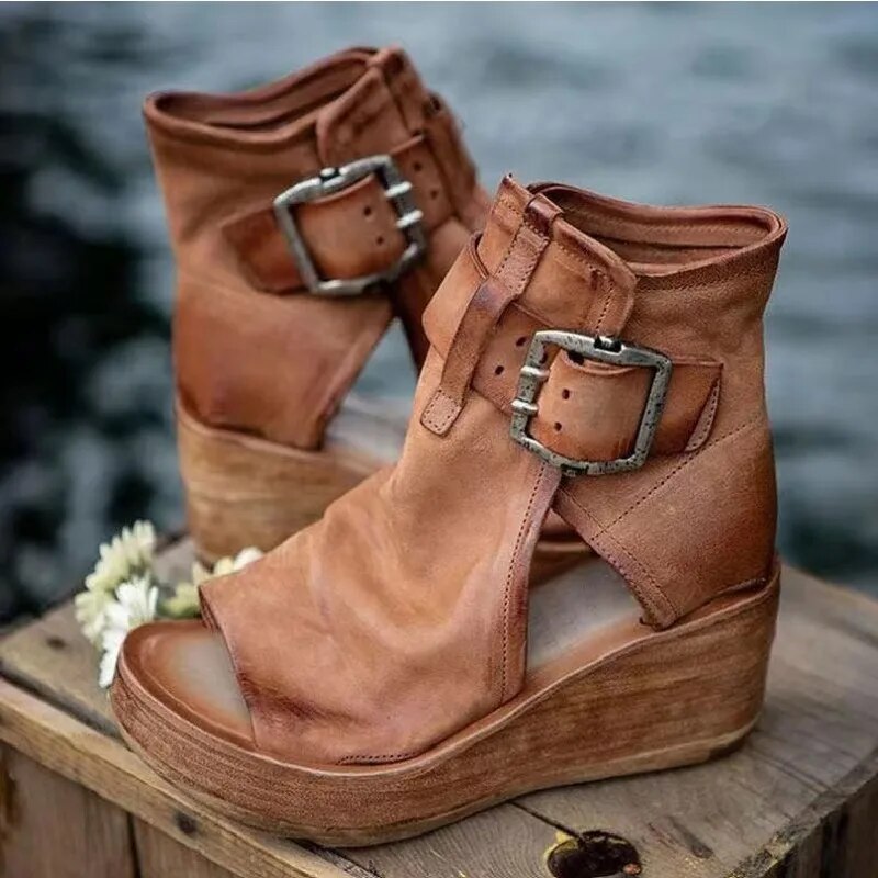 FerraLuxe Buckled Suede Boots | Brown / 4 | Toronty Ottawa