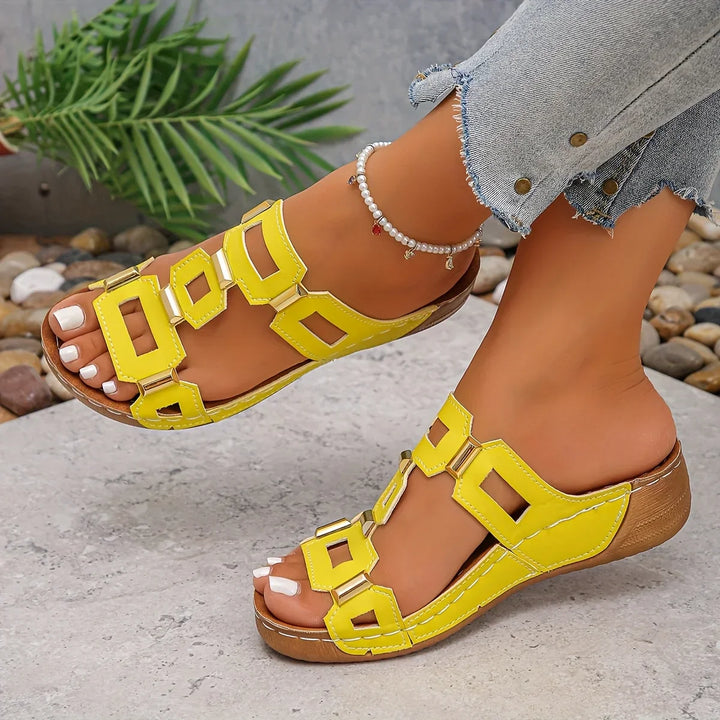 OrthoStride™ Comfort Sandal | White / 5 | Toronty Ottawa