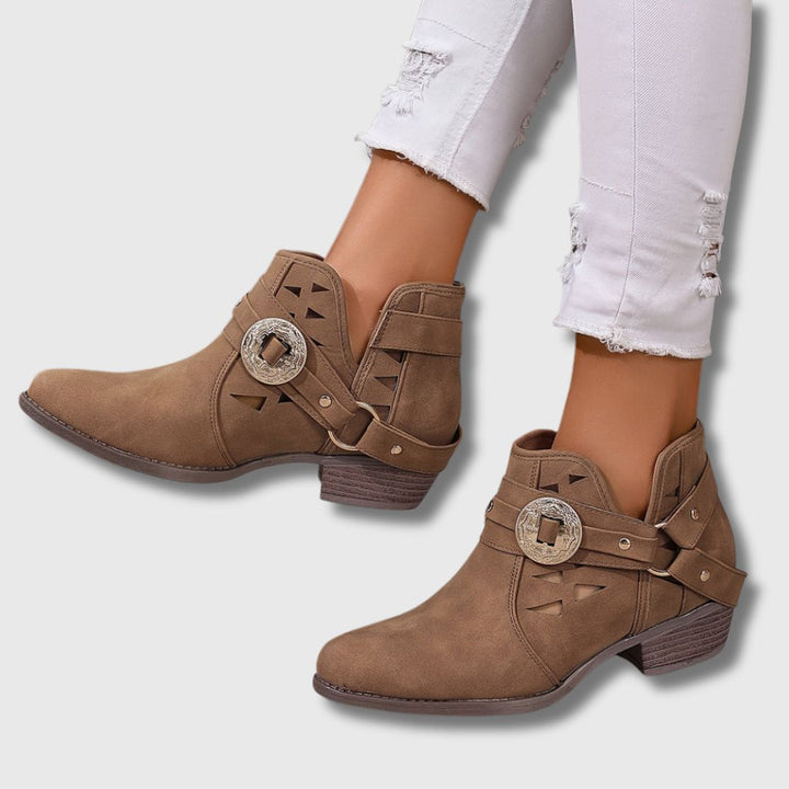 Gaïa™ | Chic Western Low-Heel Boots
