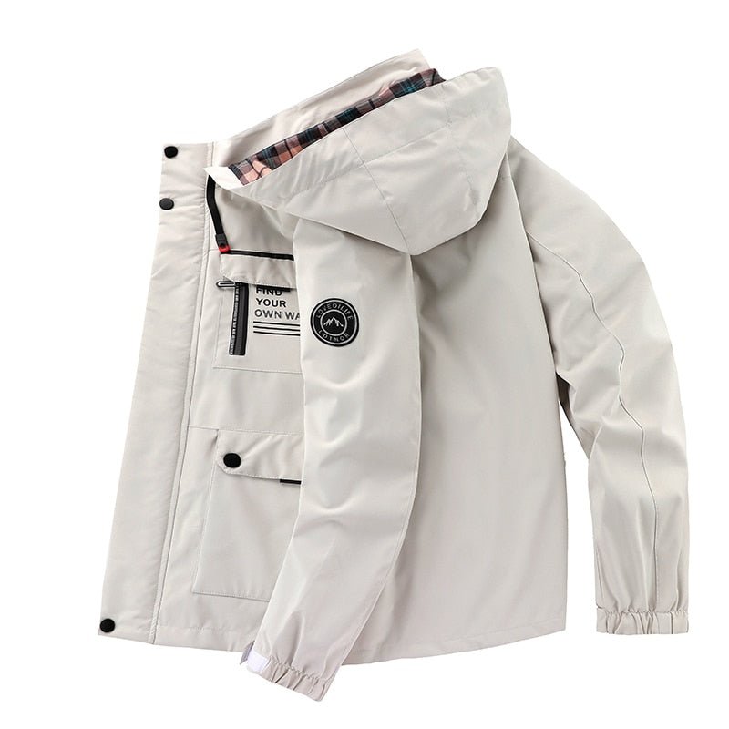 Leo | Winter Jacket Explorer