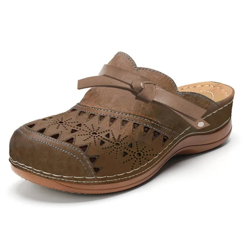 Danielle – Everyday Support Clogs | Brown / 4 | Toronty Ottawa